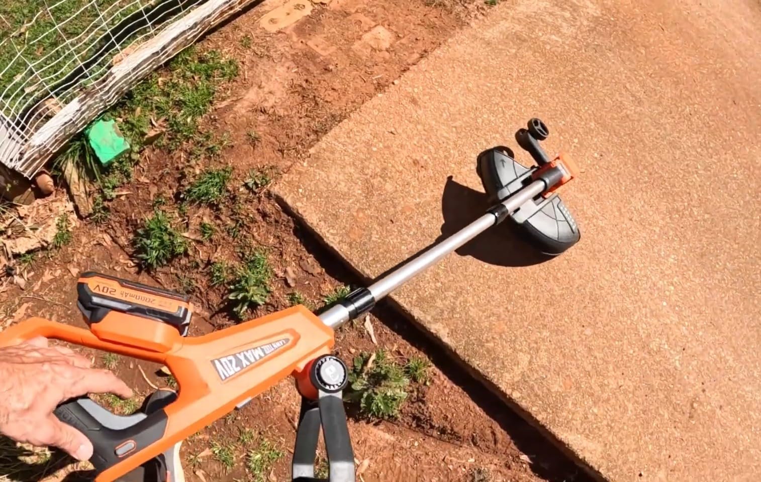 VARSK 12 Inch 20V Cordless Weed Wacker with Automatic Line Feed, 2 in 1 String Trimmer and Edger, Includes 2 X 2.0Ah Batteries/1 X Charger/6 X Replacement Spools, Weed Eater for Lawn, Garden, etc customer photo 2