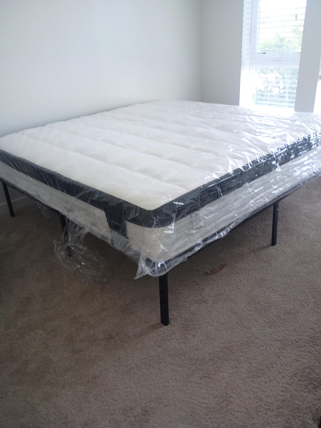 LETMOON King Size Mattress, 14 Inch Hybrid King Mattress, Medium Firm Memory Foam & Pocket Springs, for Back Pain & Motion Isolation customer photo 1
