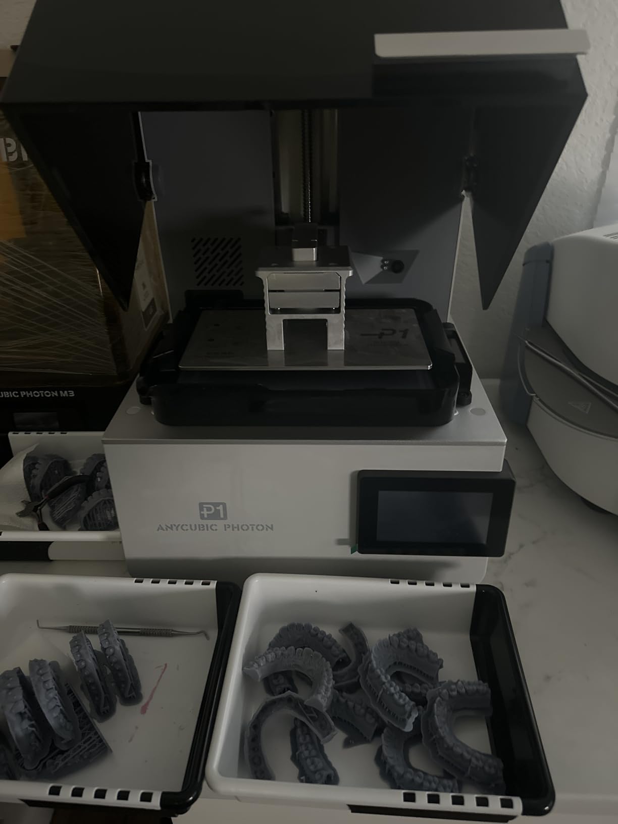 ANYCUBIC Photon P1 Resin 3D Printer, with Dual-Color/-Material Printing, Engineering-Grade Resin Compatible, Stability Industrial Ball Screw, Large Build Size 8.78x4.96x9.05in customer photo 1