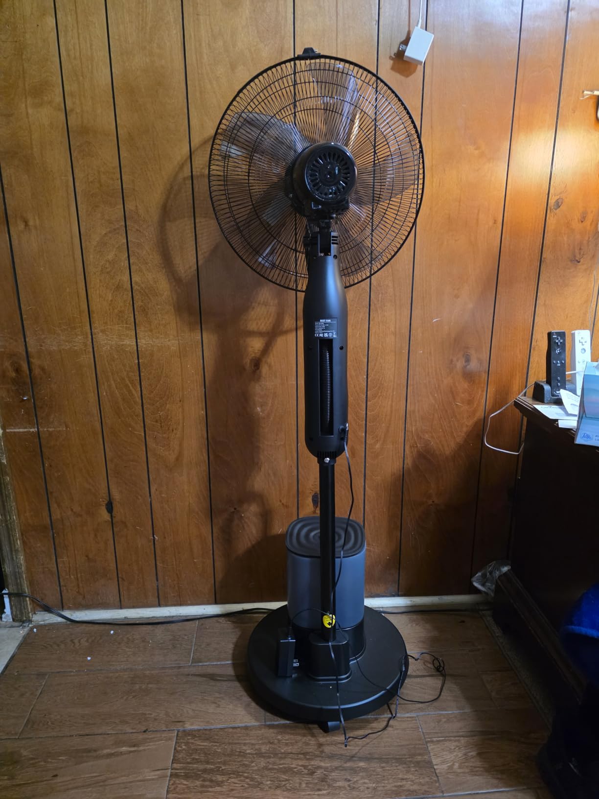 Misting Fan, 2026 Upgraded 4L Large Water Tank Mister Cooling Fan, 5 Speeds 3 Modes Misting Standing Fan, Floor Fan with Remote for Home, Bedroom, Patio, Outdoor customer photo 1