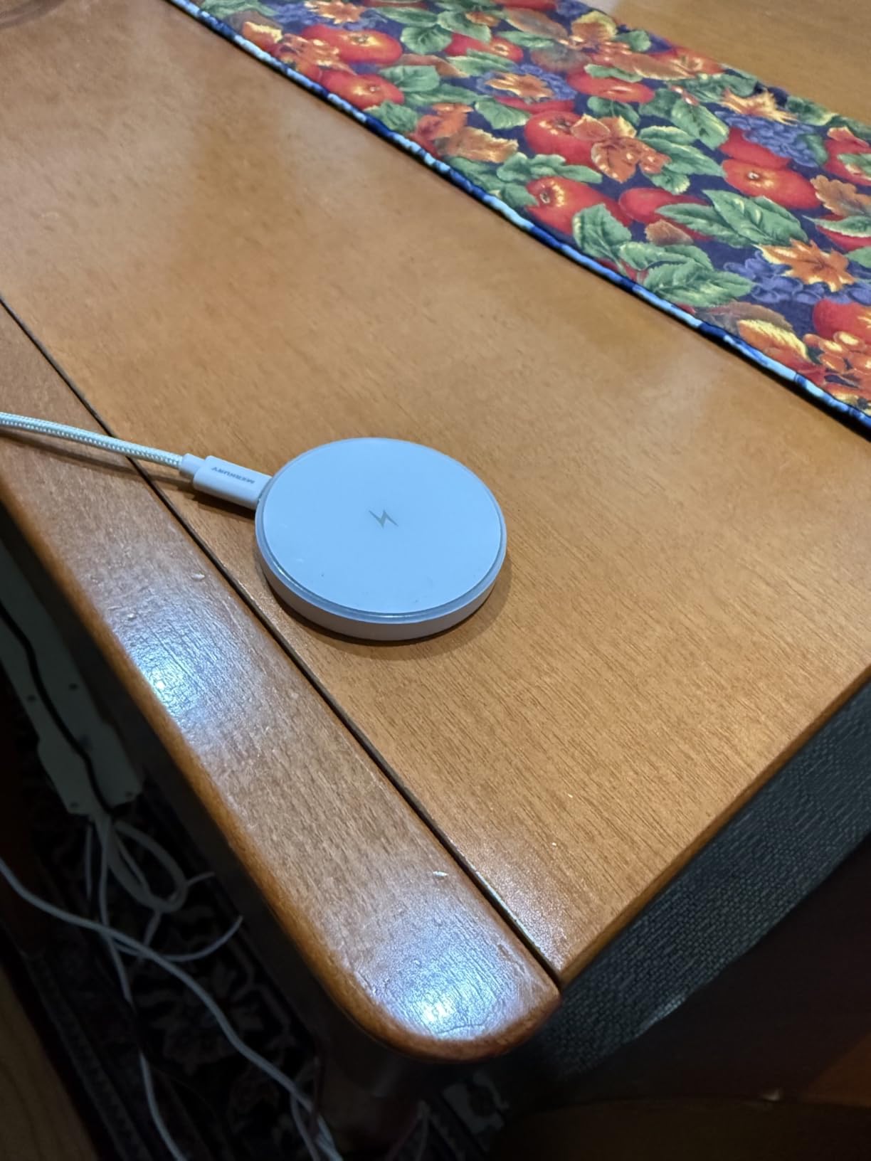 25W Magnetic Wireless Charger: Fast Charging Pad for iPhone 17 16 15 14 13 12 Pro Max, Samsung Galaxy S26 S25, Google Pixel 10, AirPods-Slim Portable for Travel Bedside Office-White 2 Pack customer photo 2