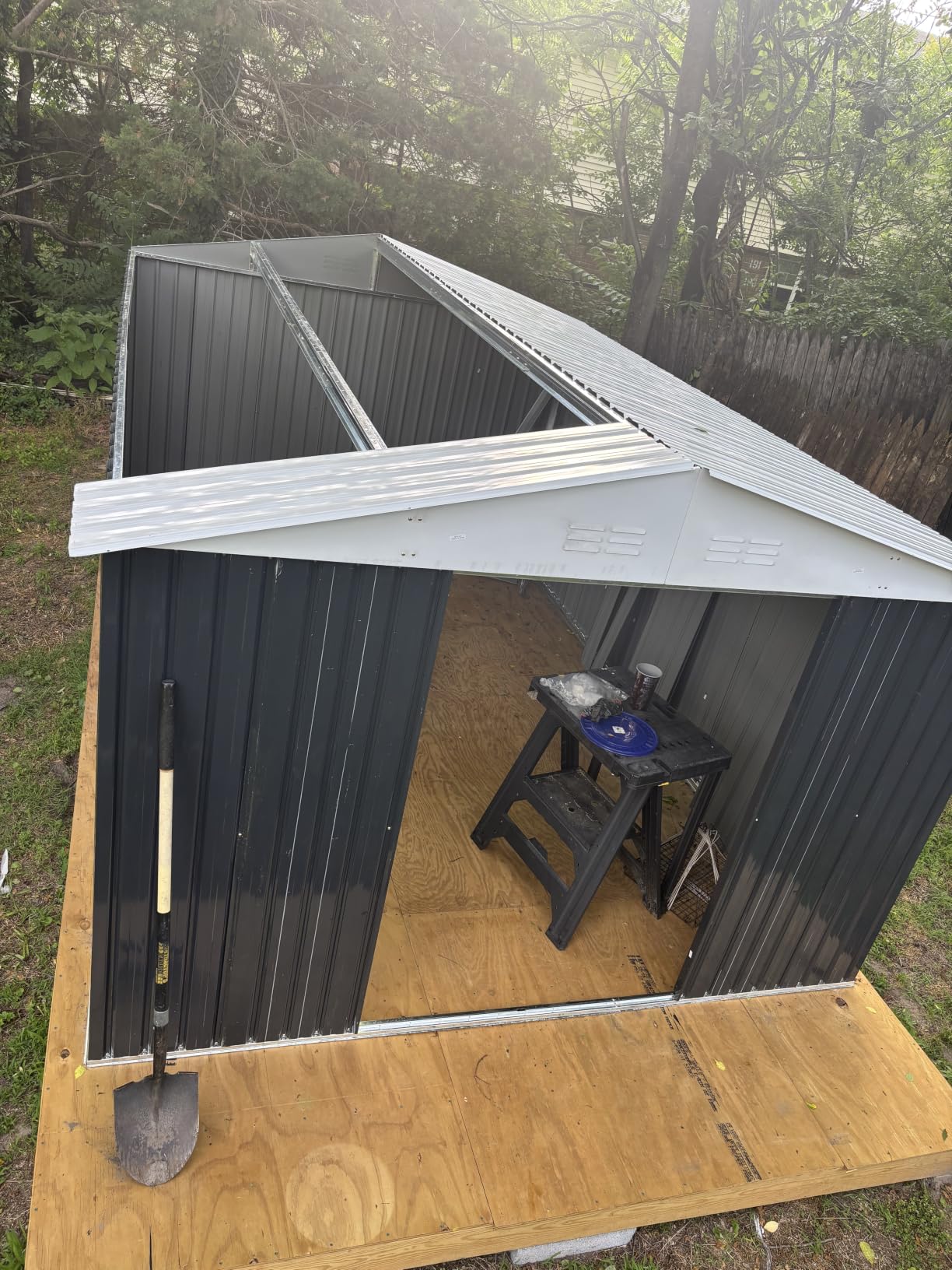 Polar Aurora 10X12 FT Metal Outdoor Storage Shed with Window, Heavy-Duty Galvanized Steel Garden Shed with Lockable Doors and 4 Vents, Large Weatherproof Tool Shed for Backyard Patio Outside, Black customer photo 1