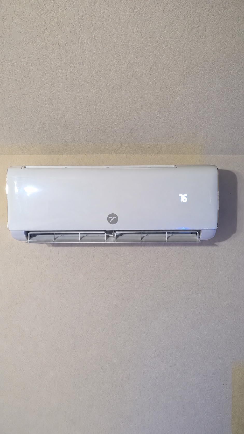 24000 BTU Mini Split Air Conditioner 230V, 19 SEER2 AC & Heat Pump, Quiet Ductless System for Up to 1500 Sq.Ft, R32 Refrigerant, WiFi Smart Control, Indoor & Outdoor Units, Installation Kit customer photo 1