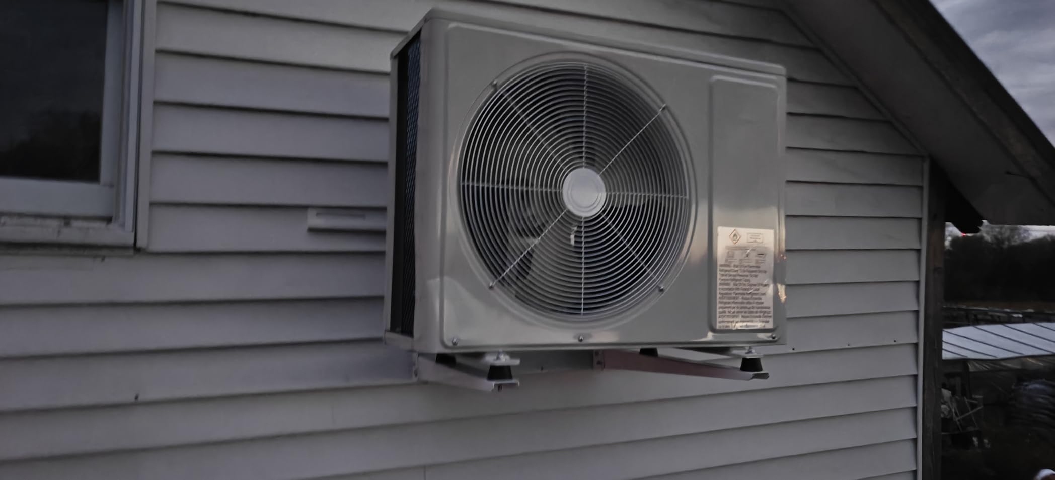 MEPTY 12000BTU Mini Split AC/Heating System, 19 SEER2 Energy Efficient Mini Split Air Conditioner with Heat Pump, 110V Cools Up to 750sq.ft, Ductless Inverter AC Unit with Pre-Charged Condenser customer photo 2