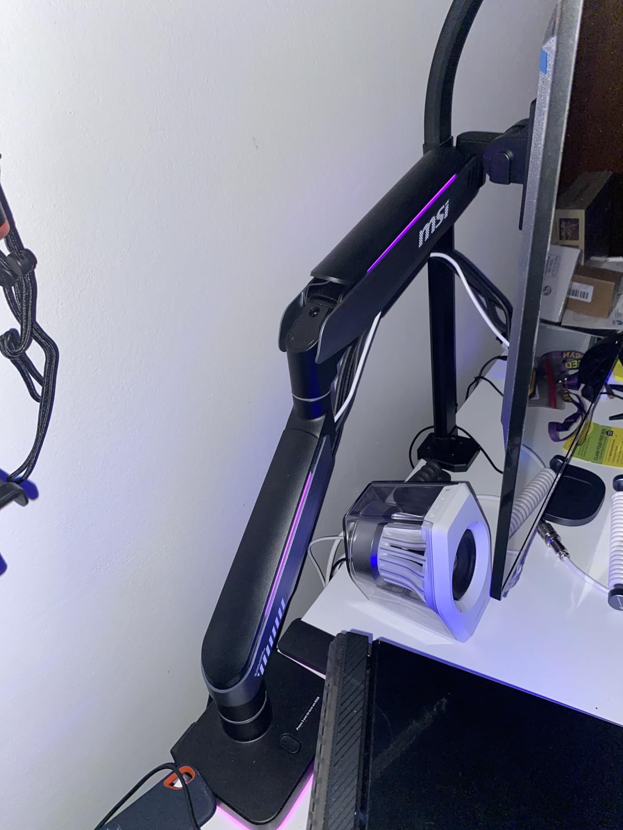 MSI MAG MT101G - Gas Spring Single Monitor Stand Arm, Supports 17-32