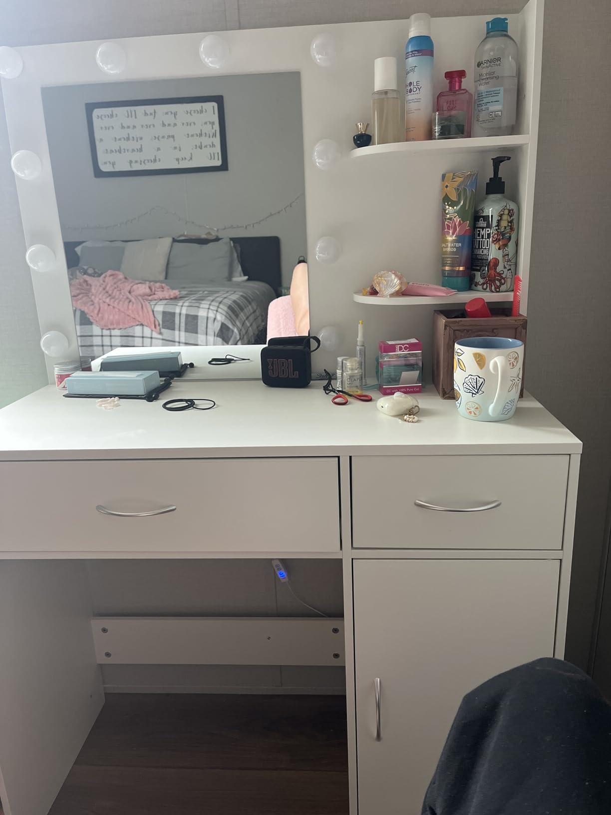 LIVELYGLOW White Makeup Vanity with 10 Hollywood Light Bulbs, 35.4