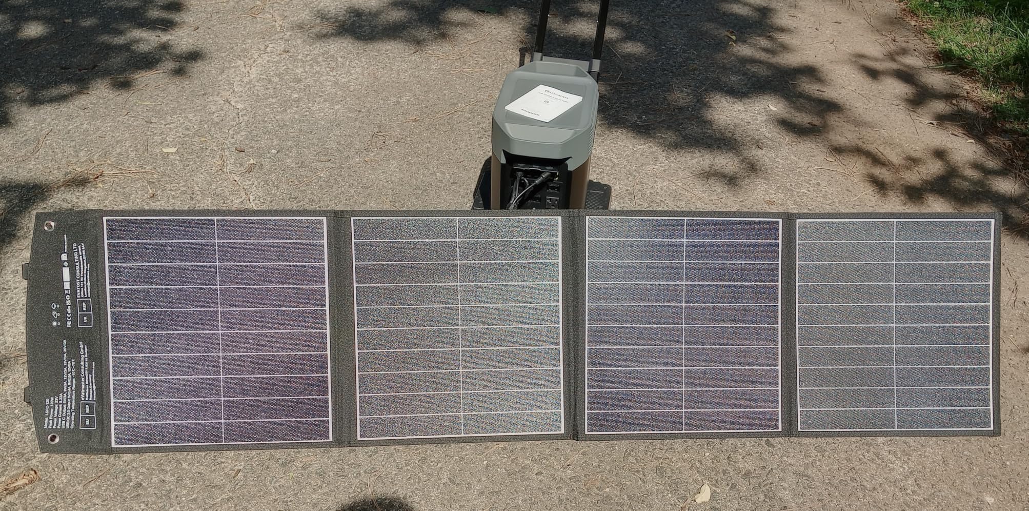 ELECAENTA 120W HPBC Portable Solar Panel for Jackery/EF Ecoflow/Bluetti/Anker Power Station, 25.4% Conversion, PD 60W USB C Fast Charging, Foldable Solar Charger for RV Camping Off Grid Blackout customer photo 2
