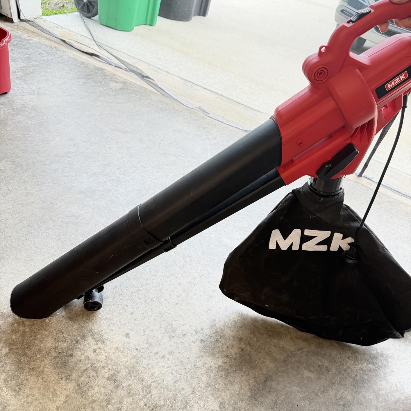 MZK 3 in 1 Electric Leaf Blower Corded, Leaf Vacuum and Leaf Mulcher, 460 CFM, 167 MPH Airflow, Corded Blowers with 40L Leaf Collection Bag for Yard, Garden, LB60C customer photo 1