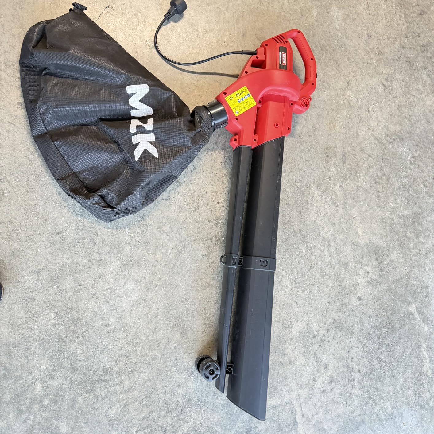 MZK 3 in 1 Electric Leaf Blower Corded, Leaf Vacuum and Leaf Mulcher, 460 CFM, 167 MPH Airflow, Corded Blowers with 40L Leaf Collection Bag for Yard, Garden, LB60C customer photo 2
