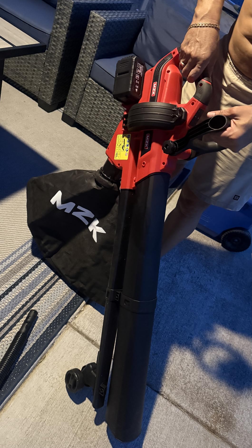 MZK 40V Cordless Leaf Blower Vacuum Mulcher, 3-in-1 Battery Powered Leaf Vacuum with 40L Bag, 600 CFM 160 MPH, 2x4.0Ah Batteries for Lawn, Yard Cleanup customer photo 1
