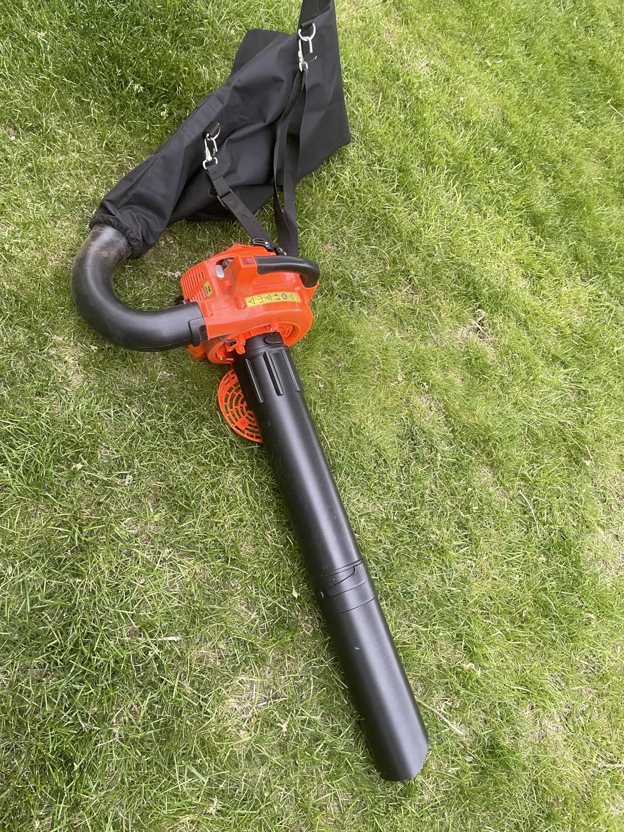 3-in-1 Leaf Vacuum with Bag and Leaf Mulcher, Gas Leaf Blower - 25.4cc 180 MPH 432 CFM Handheld Blower, 2-Cycle Gas Powered Lightweight Lawn Care Tool customer photo 2