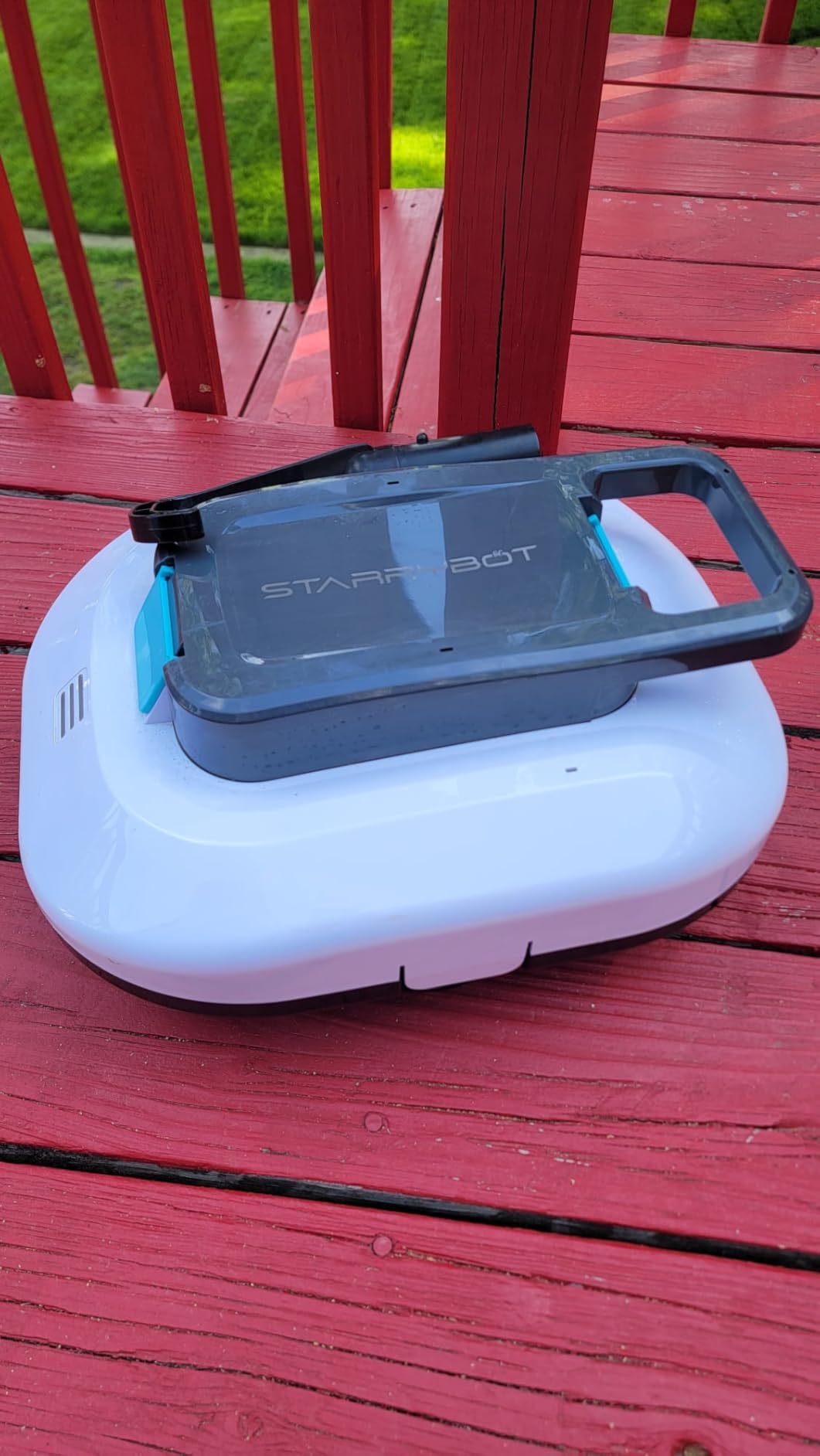 STARRYBOT Cordless Robotic Pool Cleaner with Dual high-Efficiency Motors Delivers Strong Suction, Smart Self-Parking, Smart LED Indicator, Pool Vacuum for Above-Ground Flat Pool up to 900 Sq.ft (White) customer photo 1