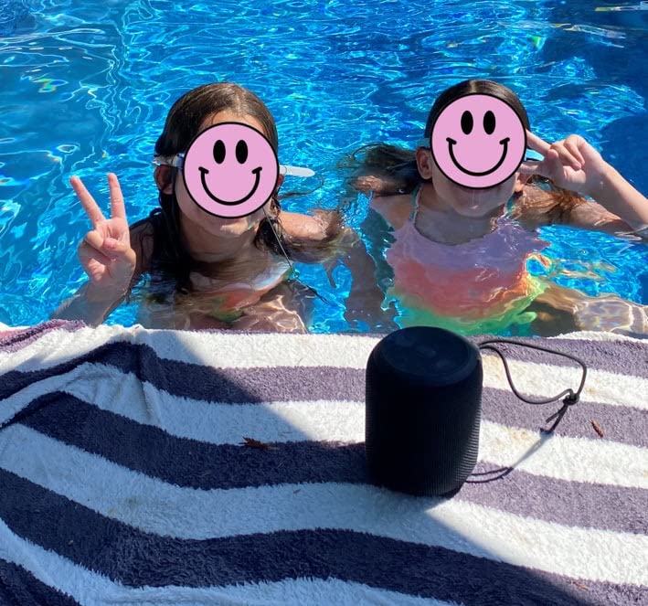 NOTABRICK Bluetooth Speakers, 15W Portable Speakers Bluetooth Wireless V5.0 with Stereo Sound, Active Extra Bass, IPX6 Waterproof Shower Speaker, Double Pairing, for Party, Home Theater, Game Theater customer photo 1