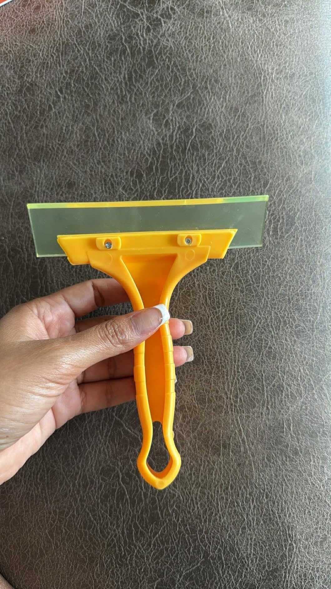 Window Vacuum Squeegee Cordless, 2000Pa Electric Window Cleaner with Power Blade, Vacuum Squeegee for Window Cleaning, Streak-Free Window Vacuum with 360ml Spray Bottle for Windows, Mirrors, Tiles customer photo 1