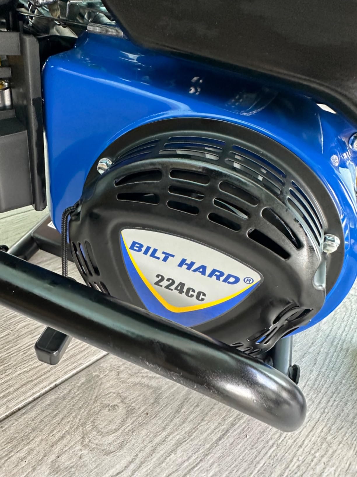 BILTHARD 3500 PSI Gas Pressure Washer, 2.5 GPM Heavy Duty Power Washer with 224cc 4 Cycle Engine, Spray Gun and Wand, 5 Quick Connect Nozzle Tips, 3/5 Inch x 25 Foot Hose, 49 State Compliant customer photo 1