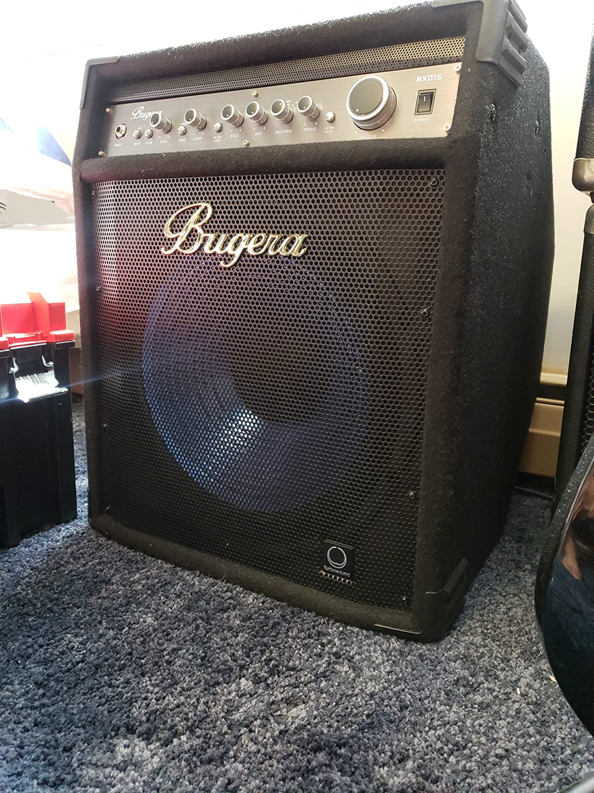 Bugera BXD15A 1000W 15