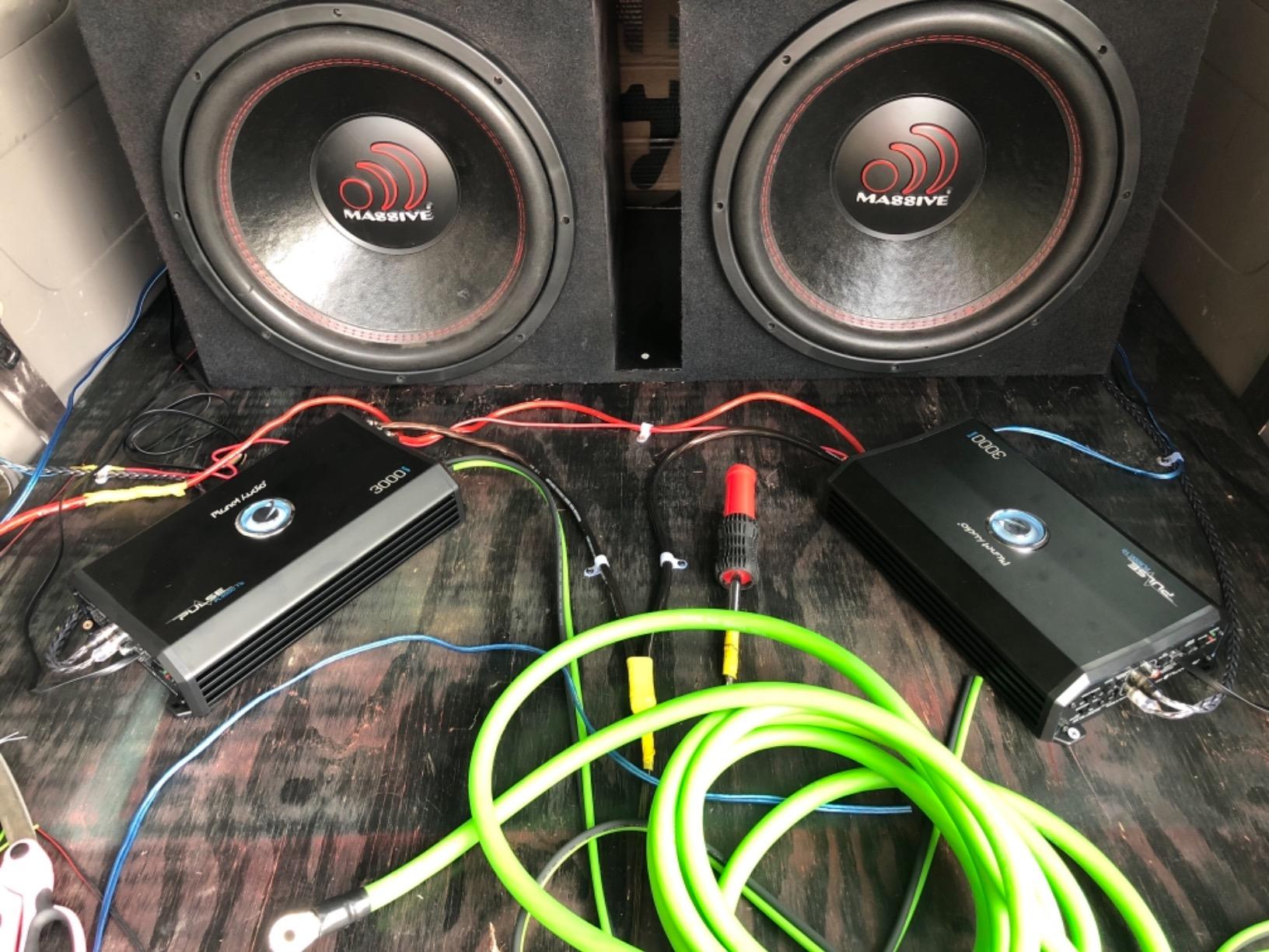 Planet Audio PL3000.1D Pulse Series Car Audio Amplifier - 3000 High Output, Monoblock, Class D, 1 Ohm Stable, Low Level Inputs, Low Pass Crossover, Mosfet Power Supply customer photo 2