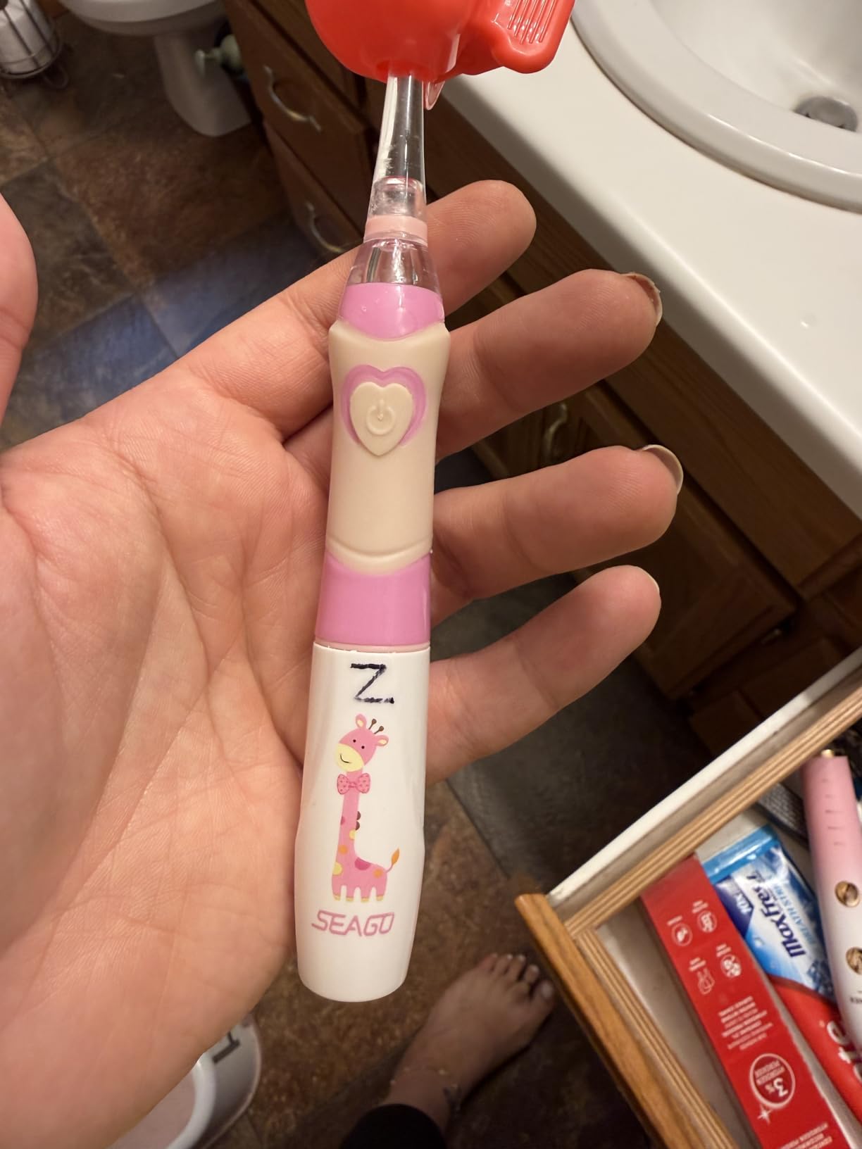 SEAGO Kids Electric Toothbrush with 2 Mins Brushing Timer and 4 Replacement Brush Heads, Rainbow LED Light Makes Brushing Fun, Boys Battery Powered Toothbrush for 4-12 Years Old, SG-977 (Pink) customer photo 1