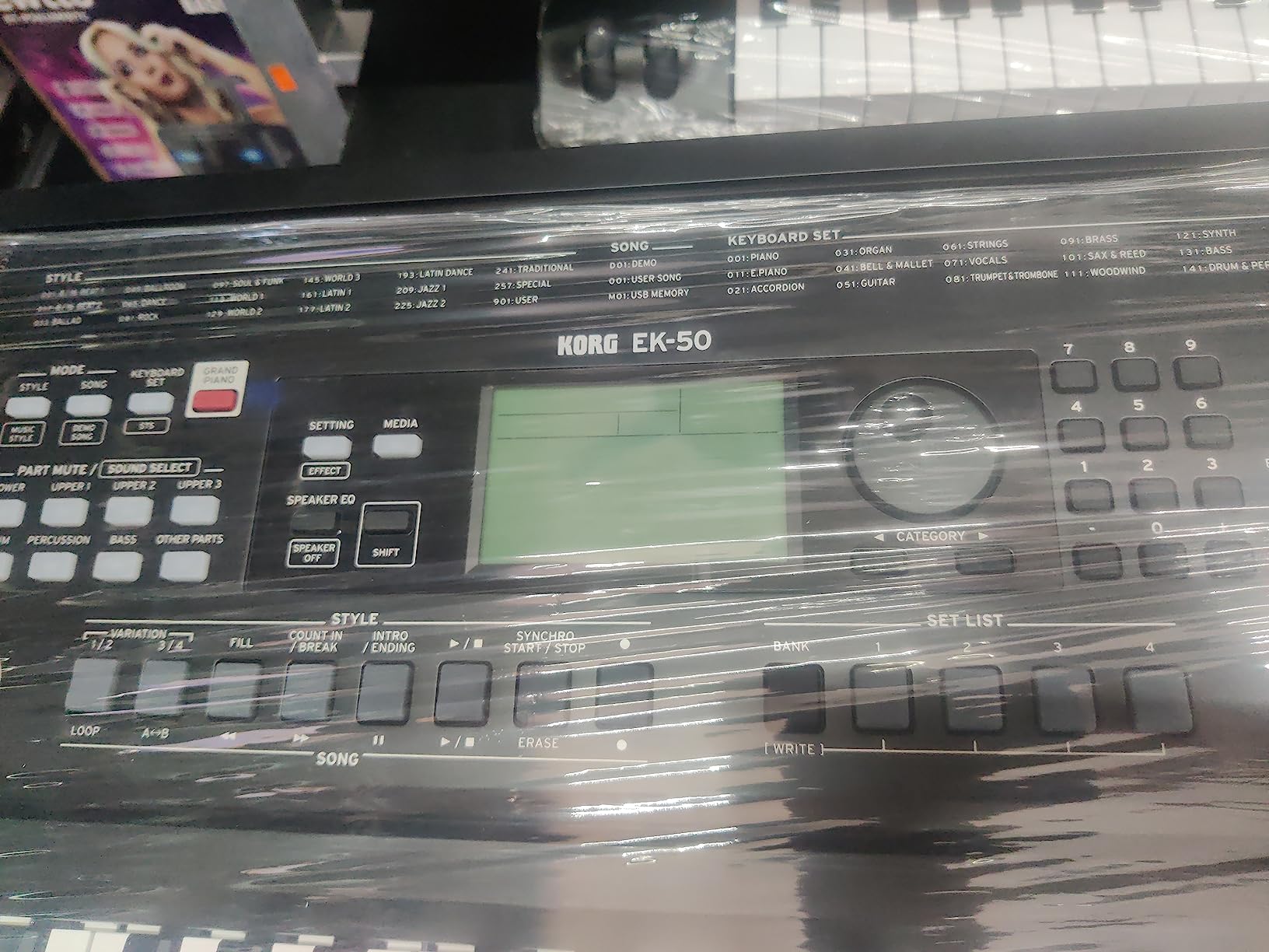 Korg EK50 61-Key Keyboards & Pianos Arranger Keyboard customer photo 1