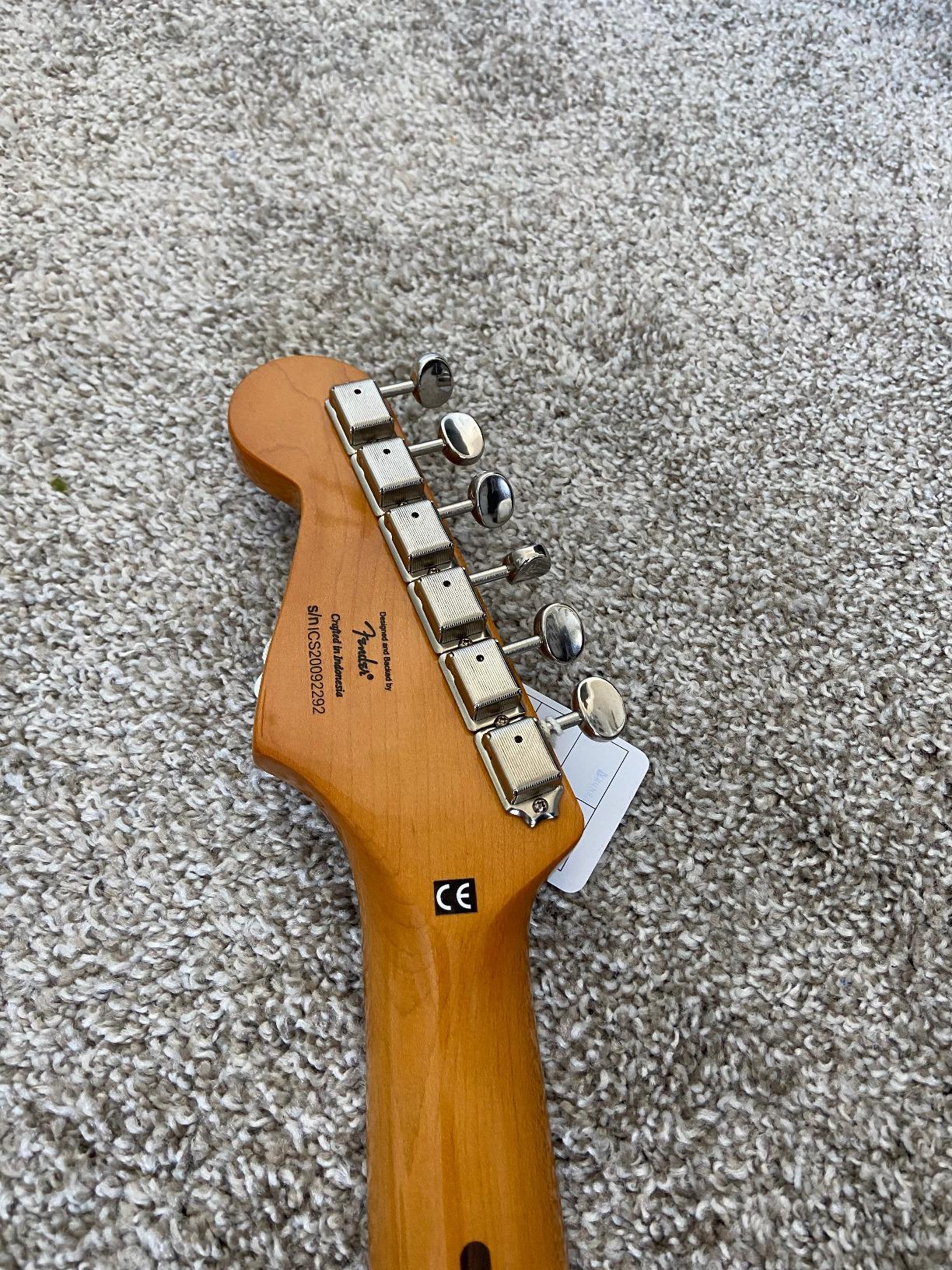 Squier Classic Vibe 50s Stratocaster Electric Guitar, with 2-Year Warranty, Fiesta Red, Maple Fingerboard customer photo 2