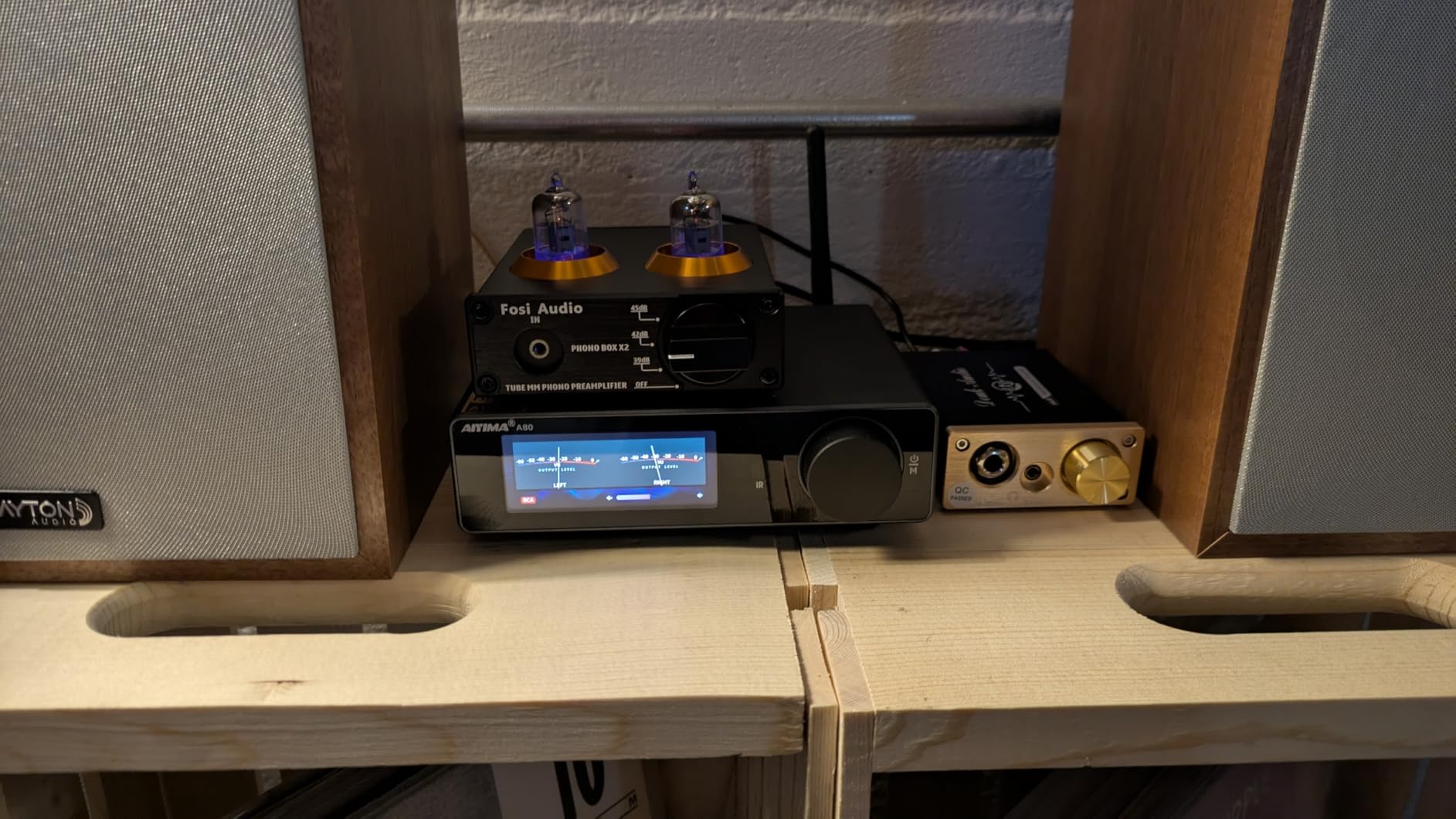 Fosi Audio Box X2 Phono Preamp, Mini Stereo Audio Hi-Fi Preamplifier with Gain Gear customer photo 2