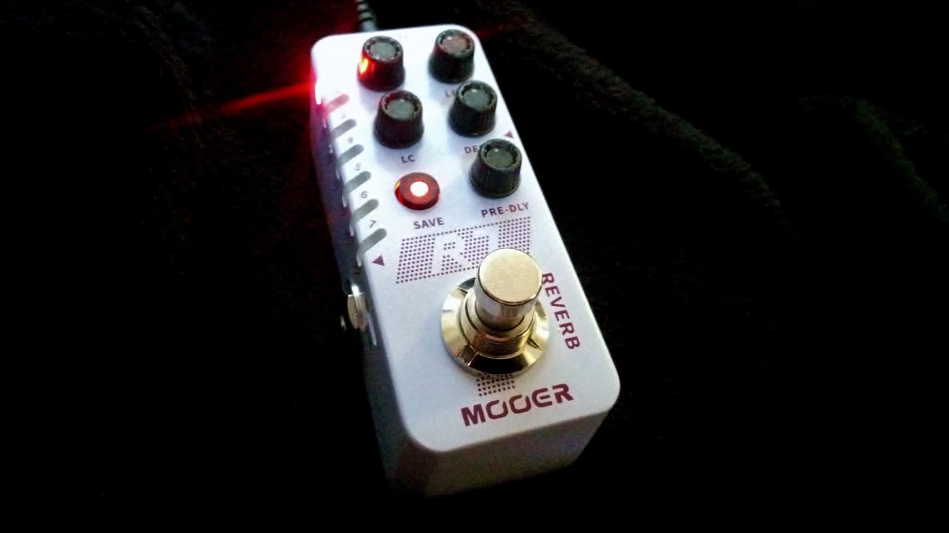 MOOER D7 Delay Guitar Pedal with 6 Different Delay Tape And 150s Looper Recording, Multi Adjustable Function, Support Tap Tempo, Trail On/Off, Storable Presets customer photo 1