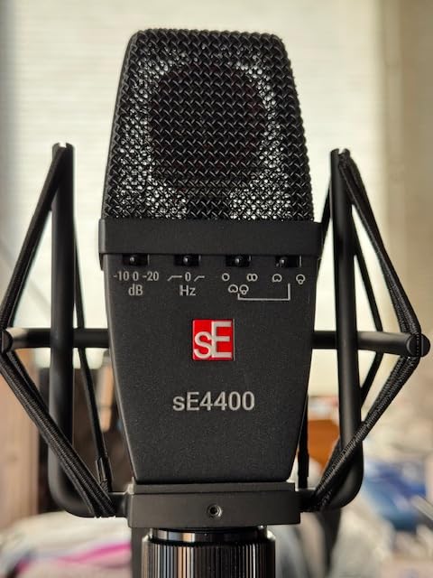 SE ELECTRONICS sE4400 Multi-Pattern Large Diaphragm Condenser Microphone with 1