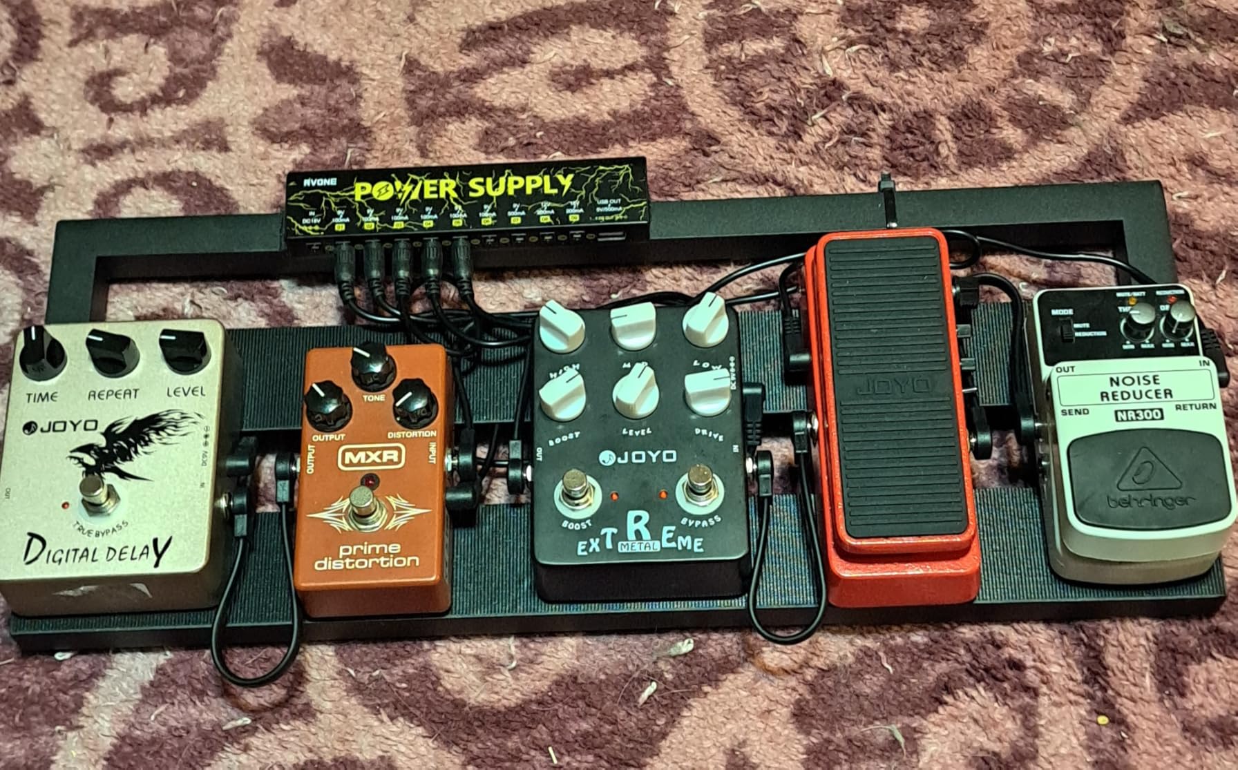 JOYO High-Gain Metal Distortion Guitar Pedal, 3-Band EQ with Sweep Mid-Freq & Boost Control for Electric Guitar, Bypass (Extreme Metal JF-17) customer photo 1