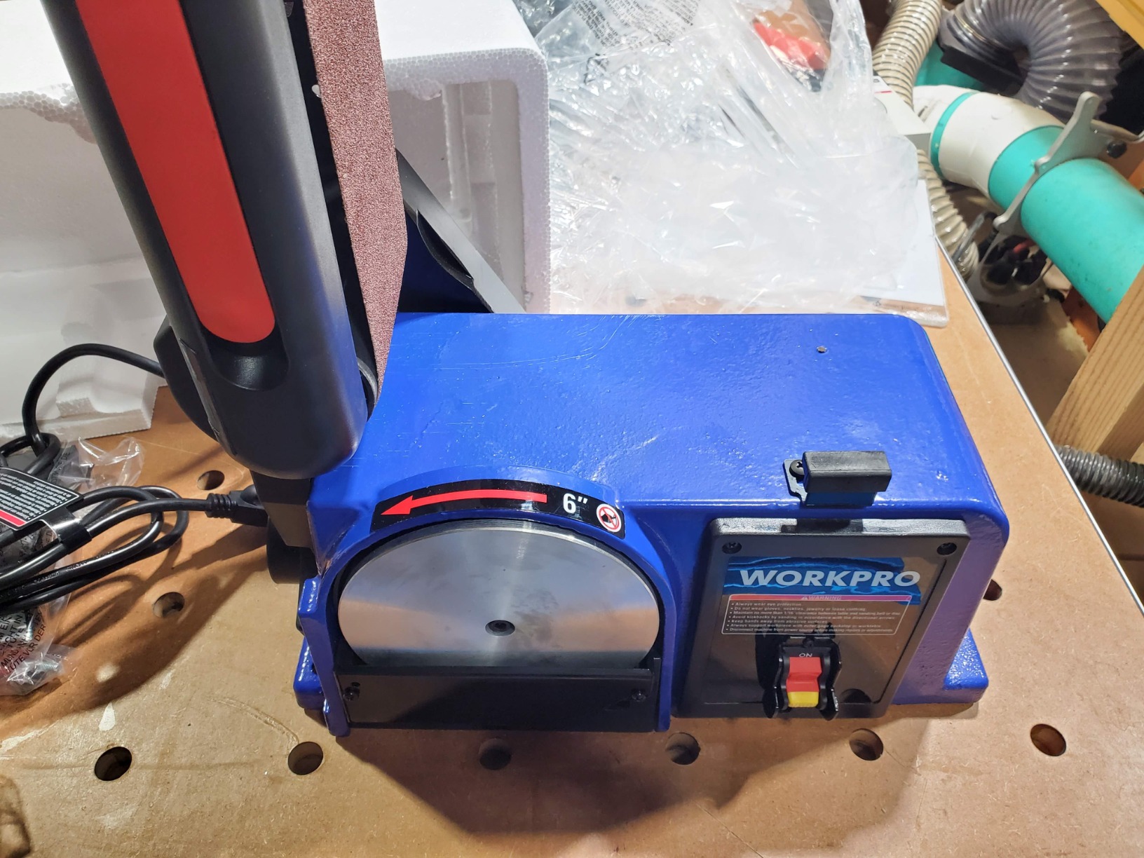 WORKPRO 4 x 36 Belt Sander with 6 Inch Disc, Belt Disc Sander | Heavy Duty Cast Iron Base Sander with 6 Sandpapers for Woodworking, DIY, Crafts, Smoothing and Edge Finishing customer photo 2