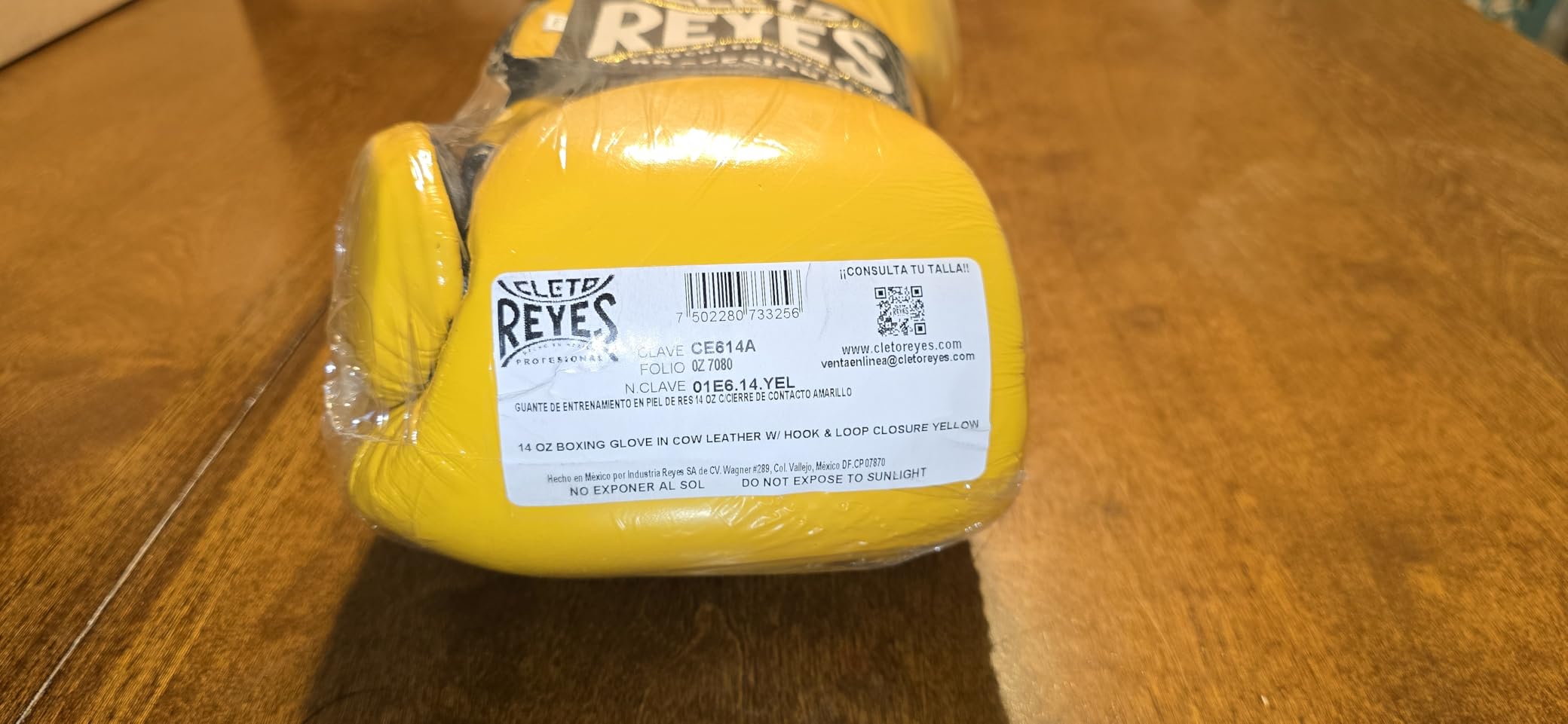 CLETO REYES Training Boxing Gloves with Hook and Loop Closure for Sparring and Heavy Punching Bags, Men and Women, MMA, Kickboxing, Muay Thai customer photo 1