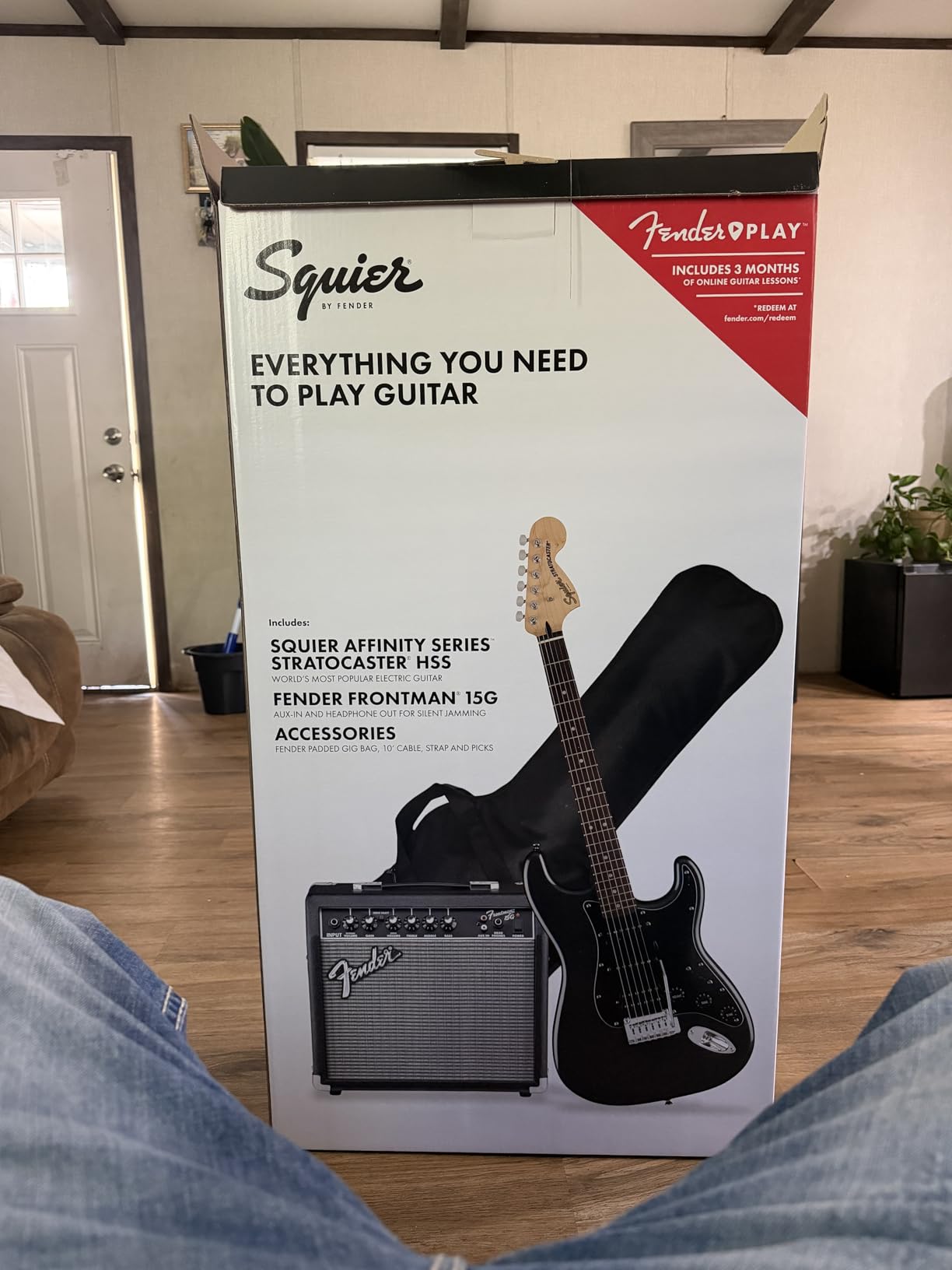 Squier Affinity Series Stratocaster Packs Electric Guitar, Charcoal Frost Metallic, Laurel Fingerboard customer photo 2