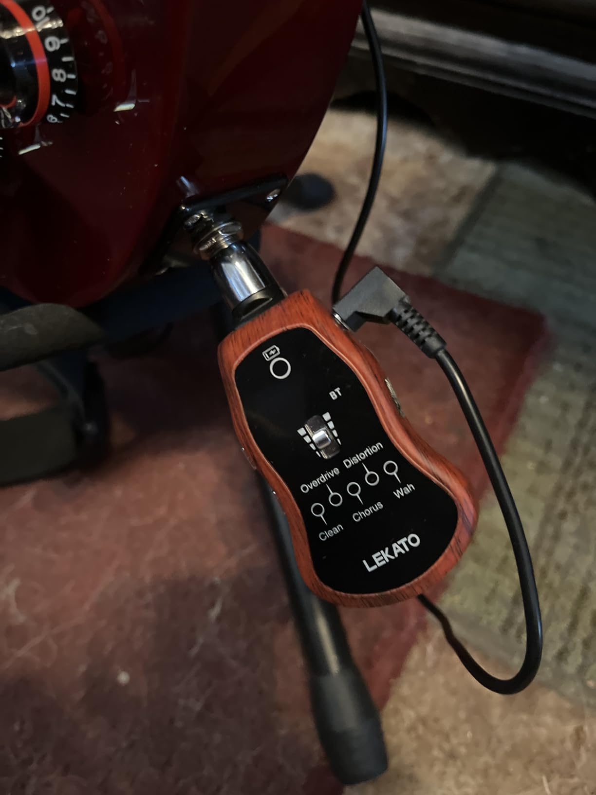 LEKATO Guitar Headphone Amp,Micro Electric Guitar Headphone Amp for Electric Guitar & Bass Rechargeable Bass Headphone Amplifier for Practice with 5 Effects customer photo 1