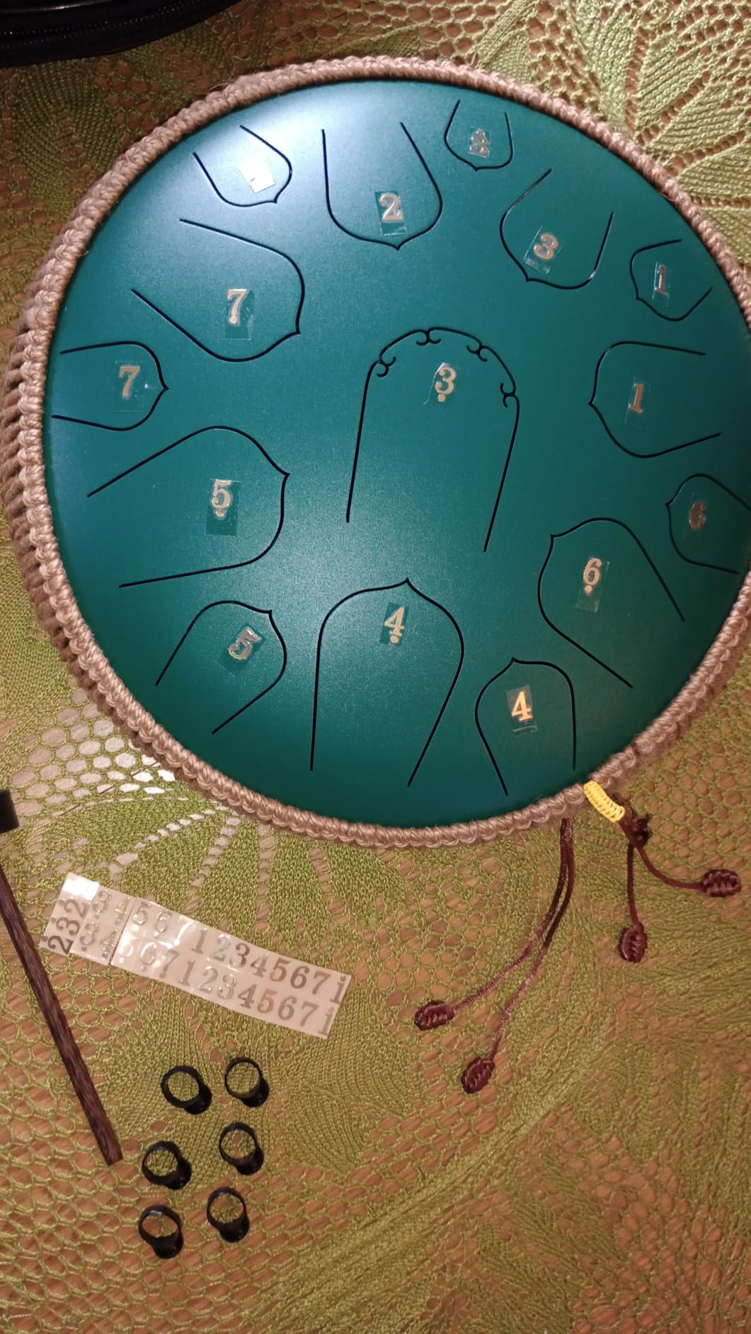 Steel Tongue Drum - HOPWELL 15 Note 14 Inch Tongue Drum - Hand Pan Drums with Music Book, Steel Handpan Drum Mallets and Carry Bag, D Major (Green) customer photo 1