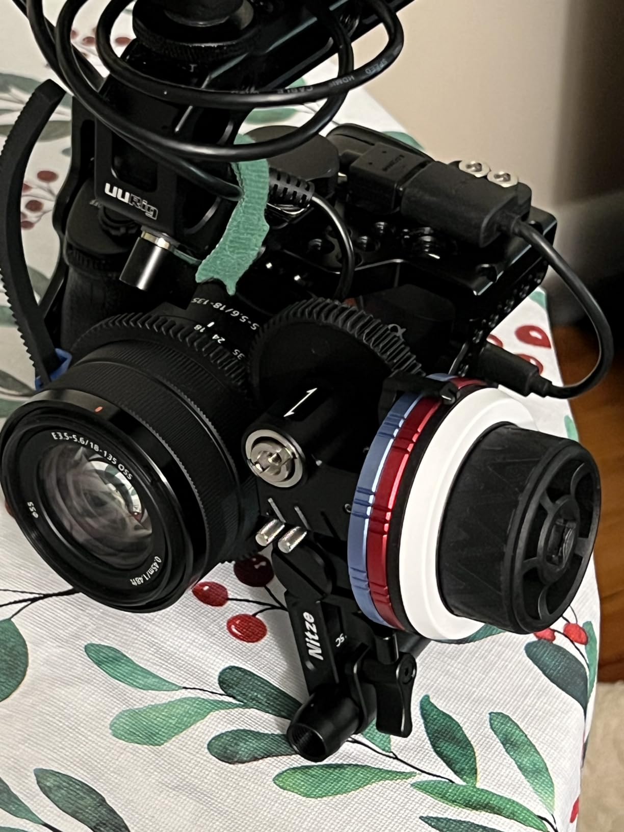 Nitze Mini Follow Focus MF15C with 15mm Rod and Rod Clamp, Gear Ring Belt, 3 Reversible Drive Gears and 2 Marking Disks, A/B Hard Stops customer photo 2