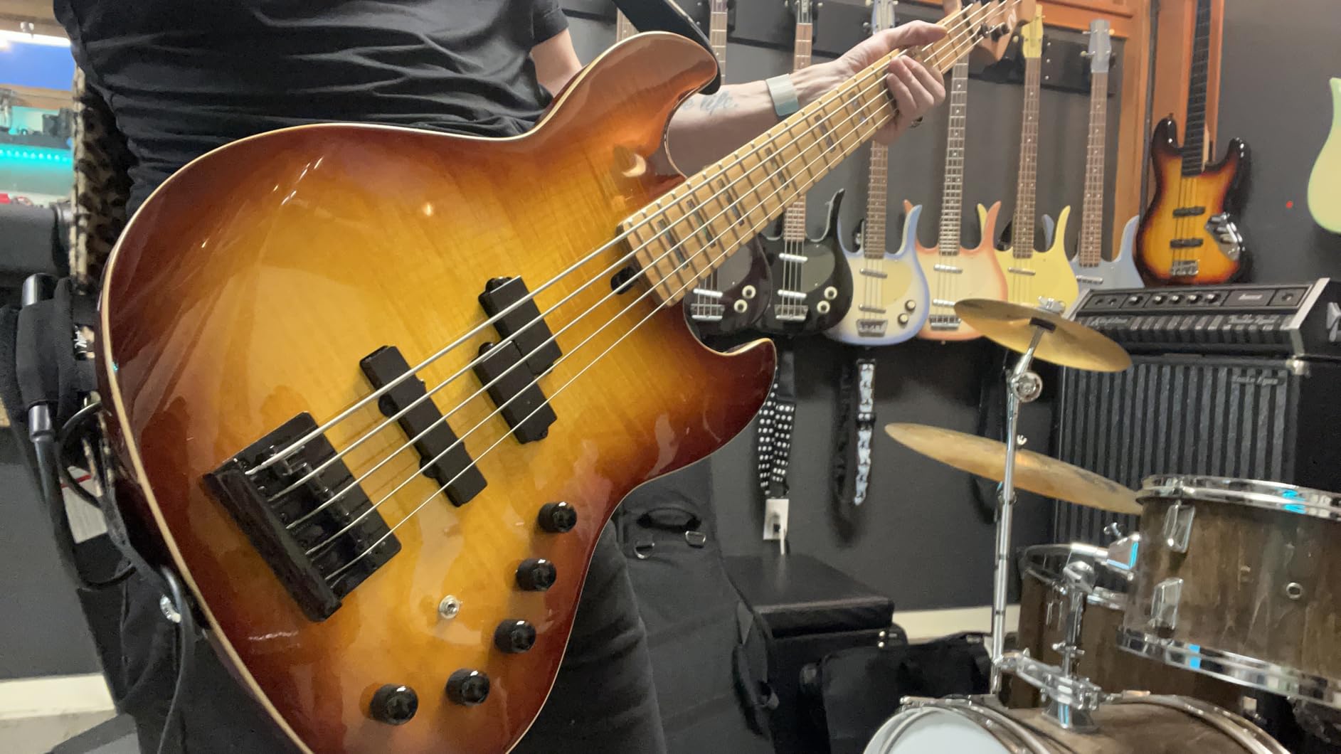 IYV-IPJB-500A Solid Body with Flame Maple Electric Jazz Bass, Natural customer photo 2