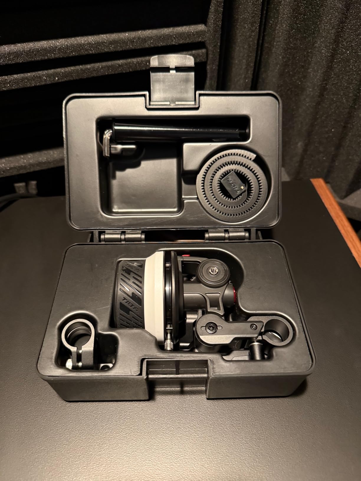 Tilta Pocket Follow Focus FF-T07 - Precise Focus Ring with A/B Stops, Fluid Damping System, 15mm Rod & Rod Holder customer photo 1
