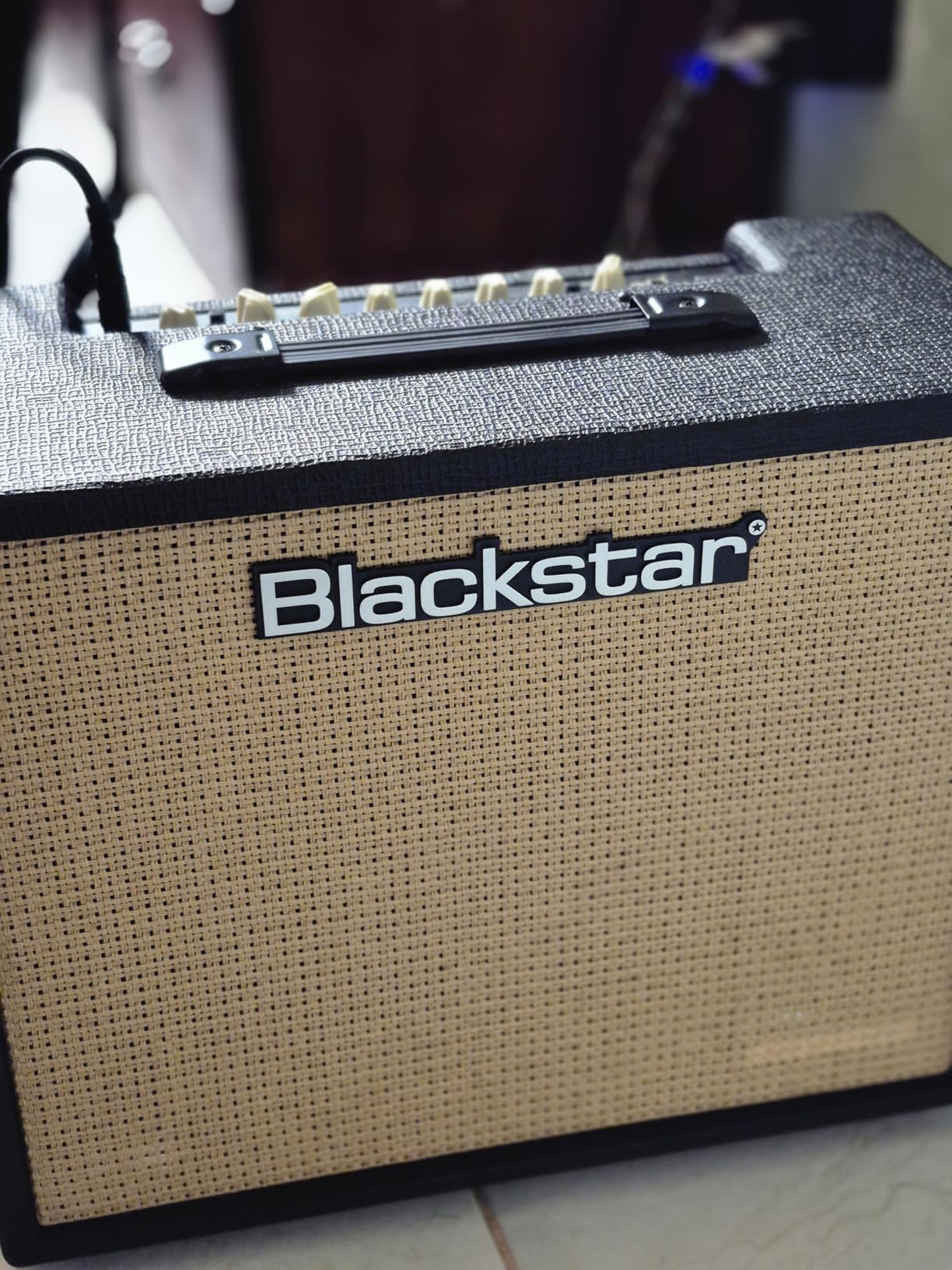 Blackstar Debut 50R Guitar Combo Amplifier, Cream customer photo 2