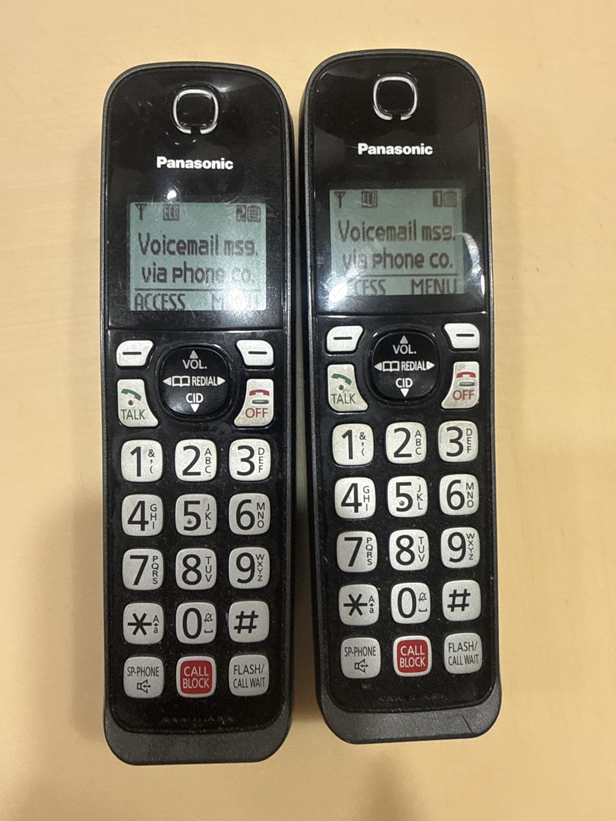 Panasonic Cordless Phone with Answering Machine, Advanced Call Block, Bilingual Caller ID and High-Contrast Display, Expandable System with 3 Handset Cordless Telephones - KX-TGD833M (Metallic Black) customer photo 1