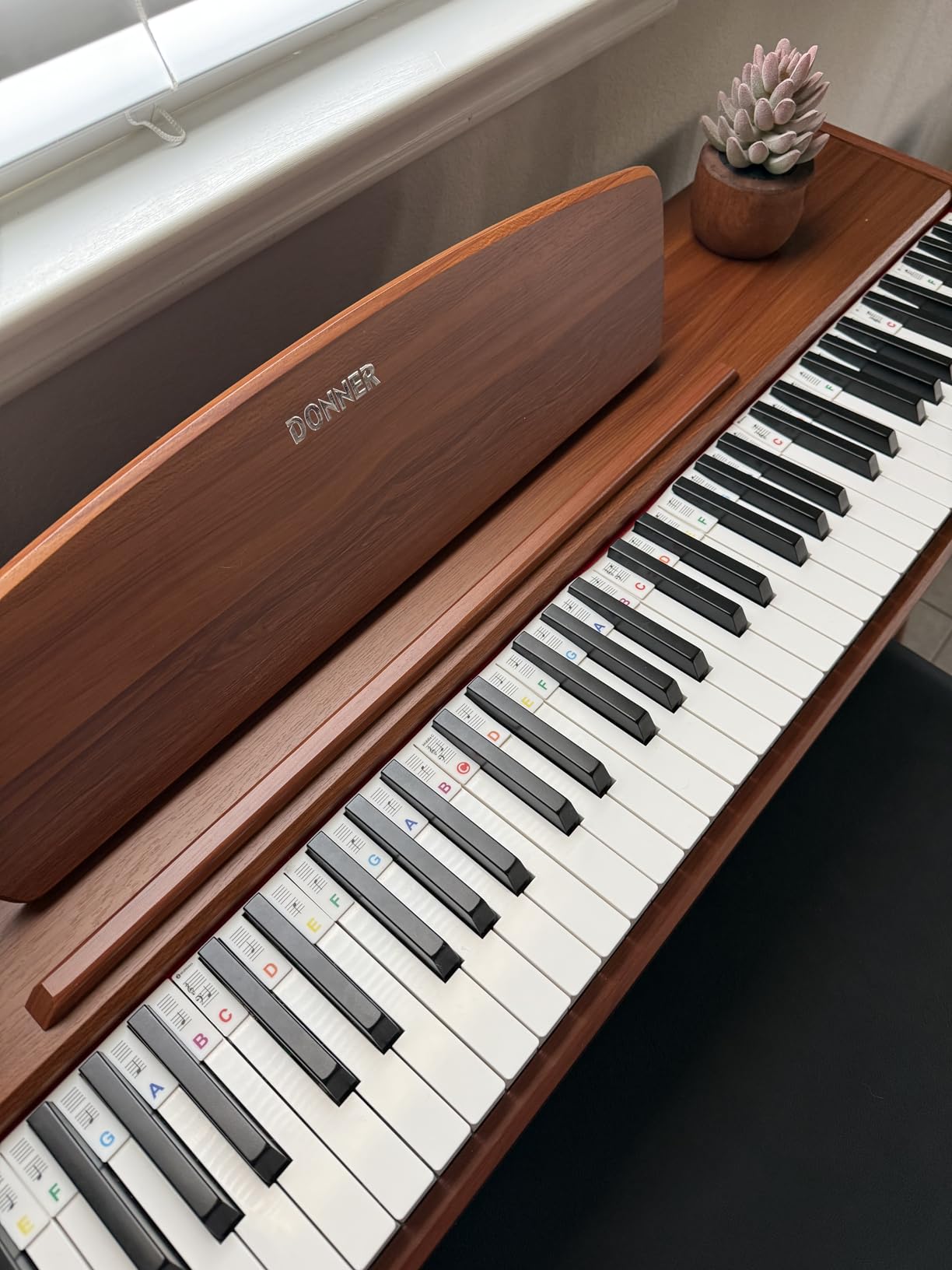 Donner DDP-80 PLUS Digital Piano 88 Key Weighted Keyboard, Home Electric Piano, Supports USB-MIDI & Headphones Connection, Semi-open Cover Designed, with Metal Three Pedal customer photo 2