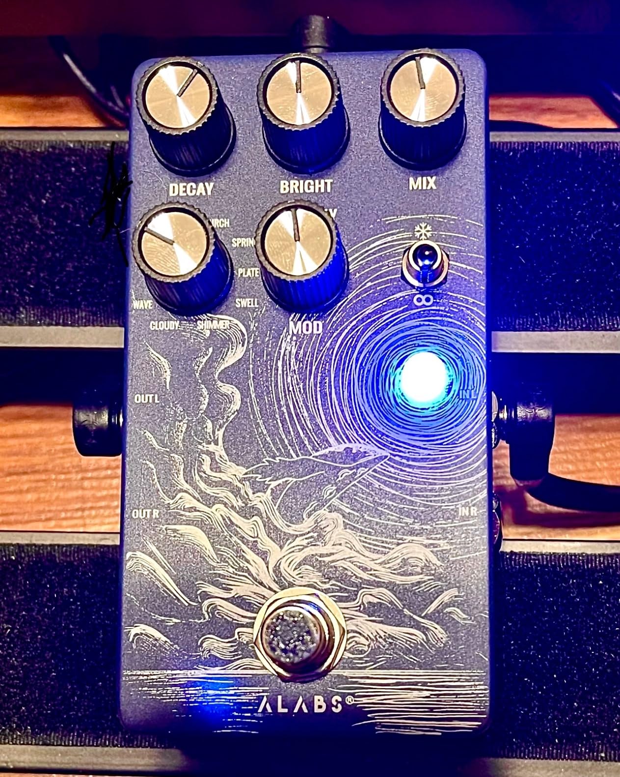 ALABS NOVADRIFT Modulation Guitar Pedal - 9-in-1 Multi-Mod Effects Rotary, Chorus, Flanger, Tremolo with Built-in Expression, True Stereo, Tap Tempo customer photo 2
