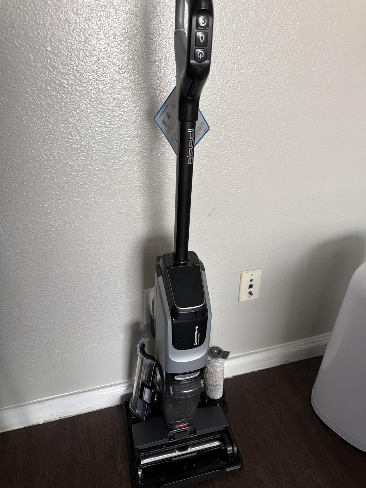 Bissell CrossWave OmniForce Cordless Wet Dry Vacuum Mop, Multi-Surface Floor Cleaner with Tangle-Free Brush Roll & Dedicated Dry Vacuum Mode for Hard Floors & Area Rugs, 3882 customer photo 1