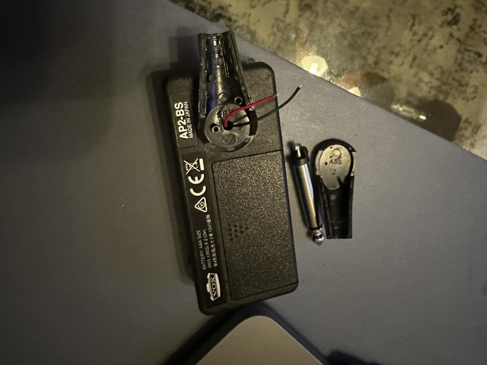 VOX amPlug 3 AC30 Headphone Guitar Amplifier w/Stereo FX, Tremolo, Speaker Emulation, Built-in Rhythms, and Aux in customer photo 2
