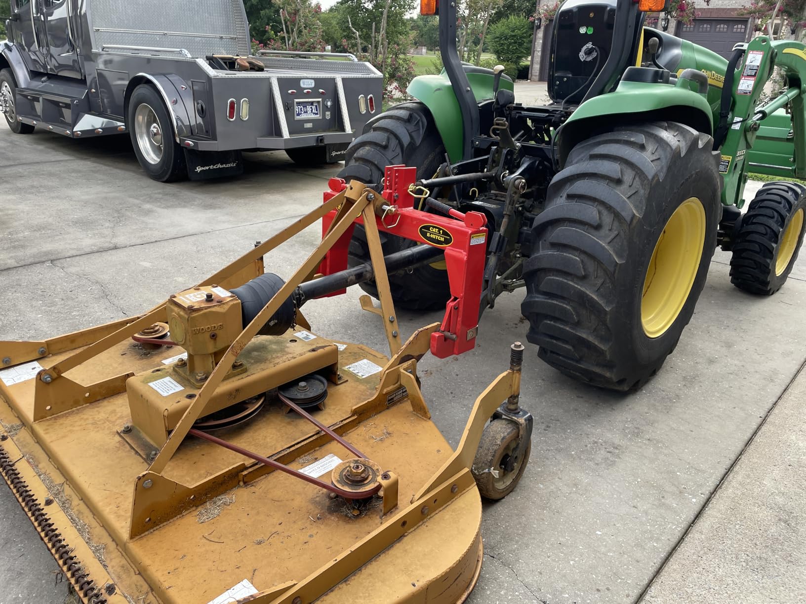 SpeeCo 3-Point Tractor Quick Hitch, Category 1, Green | Quick E-Hitch for Tractor Implements, No Bushings Required, Powder Coat Steel, 2000 lb Lift Capacity, S1411601G customer photo 1