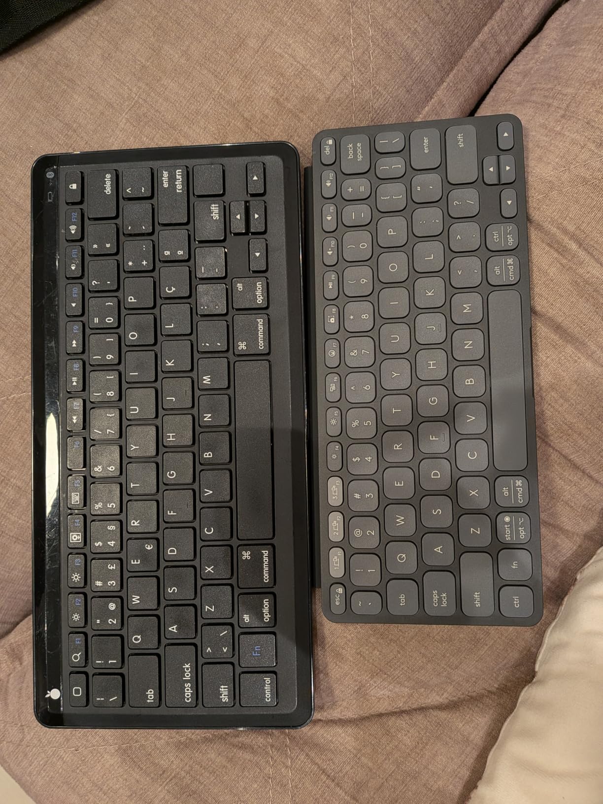 Logitech Keys-to-Go 2 Portable Bluetooth Tablet Keyboard with Built-in Cover, Slim & Compact Wireless Keyboard for Windows, Android, Linux, iPad, iPhone, Mac, Apple TV - Graphite customer photo 2
