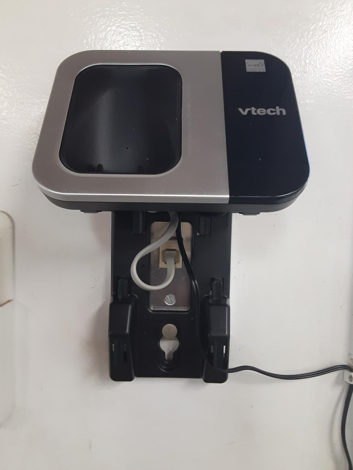 VTech Cordless Phone with 2 Handsets -- Big Buttons, Large Backlit Display, Answering Machine, DECT 6.0, Caller ID, Intercom, Easy to Use | VG232-2 customer photo 1
