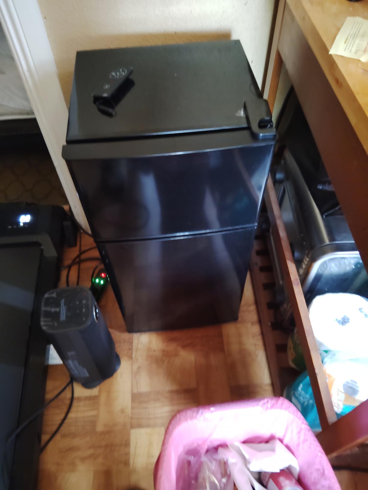 DEMULLER 45L Mini Fridge with Freezer & Double Door Small Size Tiny Refrigerator with 7 Temperature Control Knob, Black customer photo 1