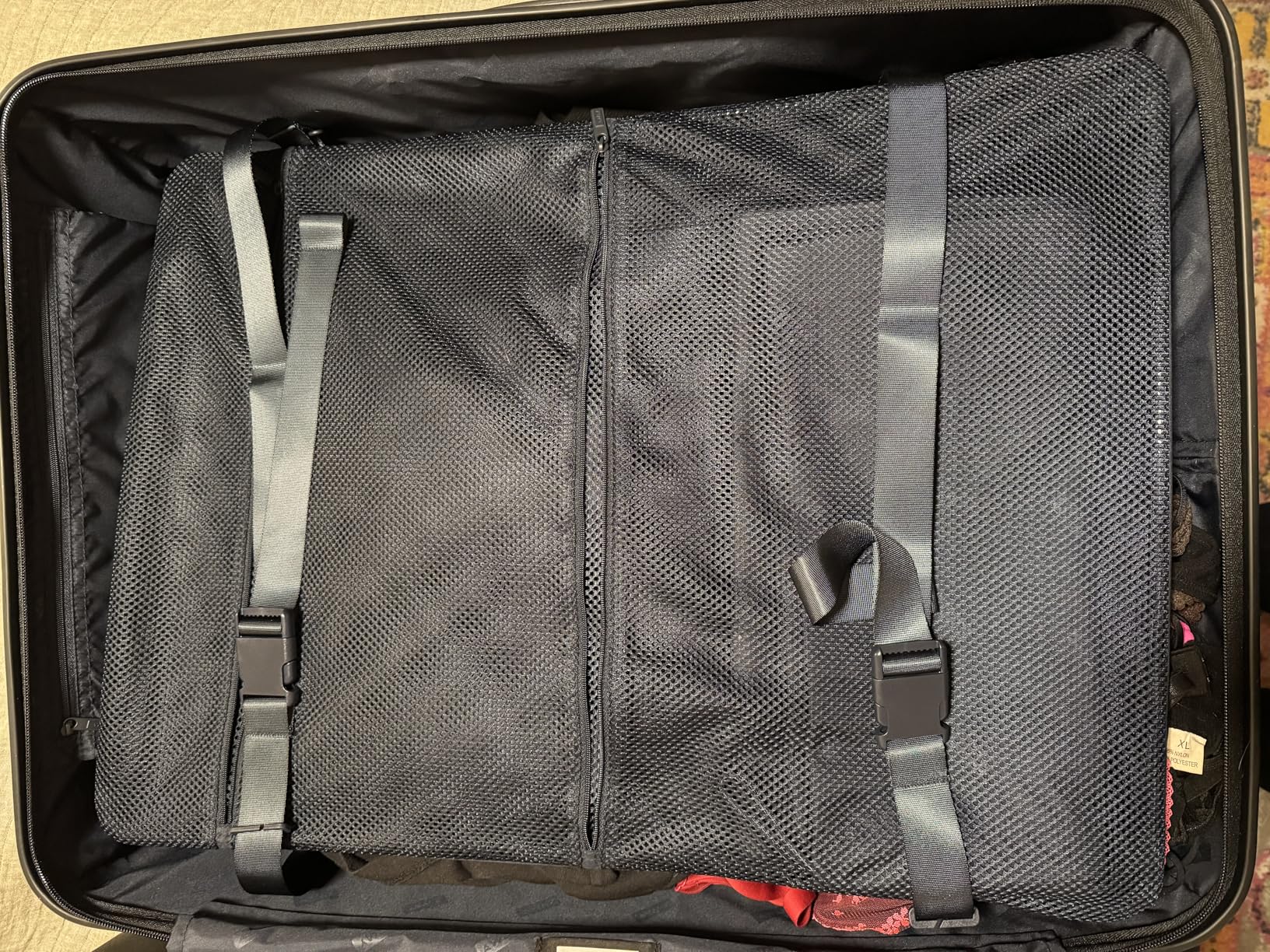 Away Large Checked Luggage - 29-Inch Lightweight Hardside Suitcase with Four WhisperGlide 360° Spinner Wheels, Interior Compression System, TSA-Accepted Lock - Sea Green customer photo 2
