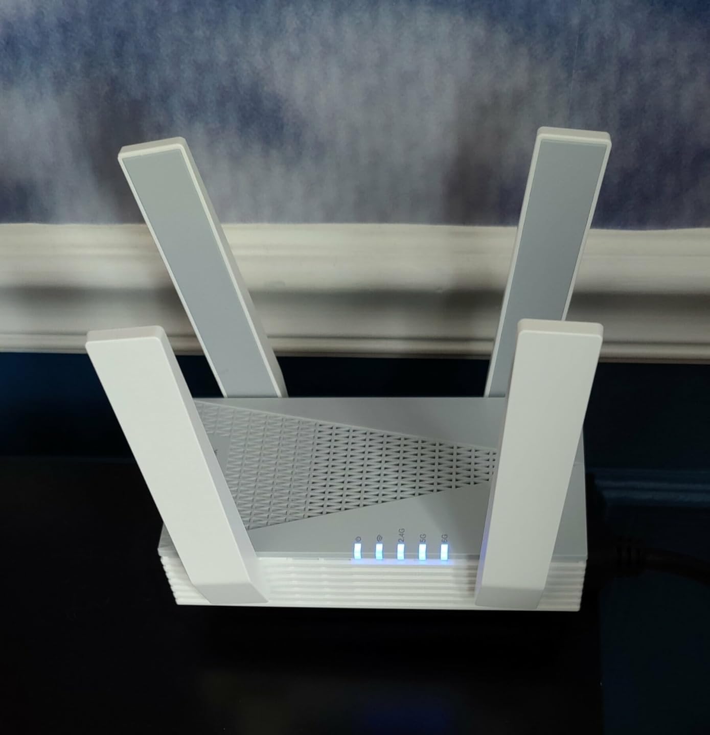 TP-Link RE813XE AXE5400 Wi-Fi 6E Range Extender w/Ethernet Port | 5.4 Gbps Tri-Band Wireless Repeater Amplifier | Up to 2800 Sq. Ft., 96 Devices | 6 GHz Band, 160 MHz | APP Setup | OneMesh Compatible customer photo 2