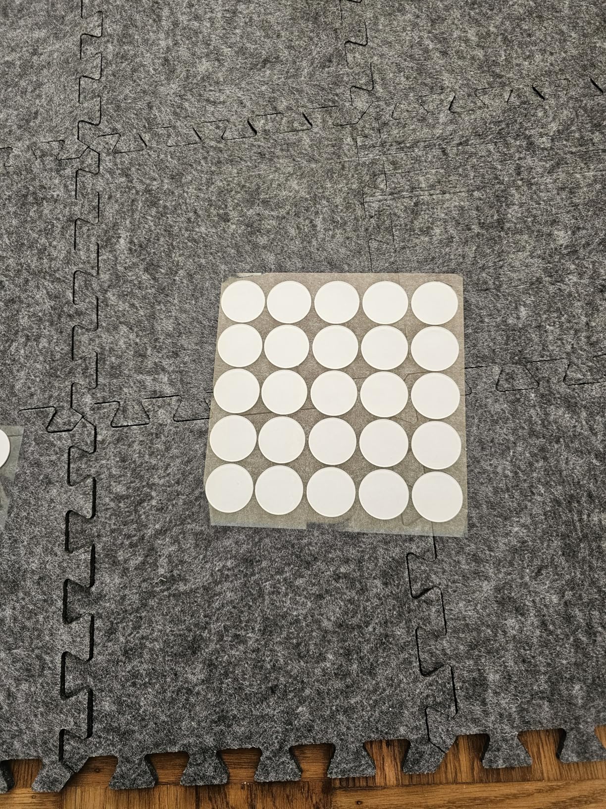 20 Pcs Interlocking Sound Absorbing Floor Mats, 11