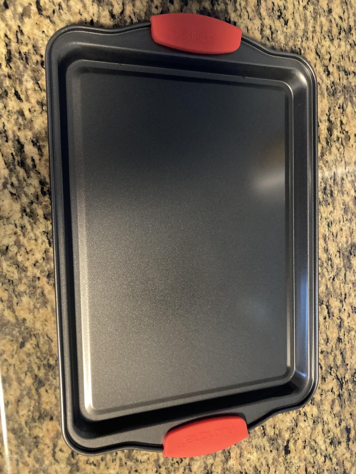 NutriChef 42-Piece Ultimate Nonstick Bakeware Set - Carbon Steel Baking Pans, Everyday Baking Tools, Oven Mitts, & More - Ideal for Baking Delicious Savory & Sweet Treats - Complete Set for Bakers customer photo 1